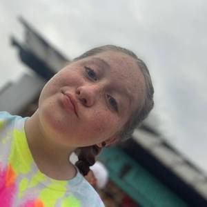 Meet your Posher, Chloe